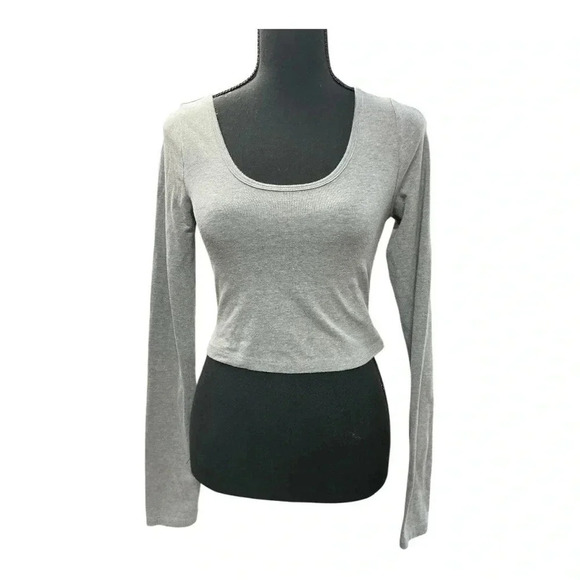 Vylette Tops - - Women’s long sleeve crop top